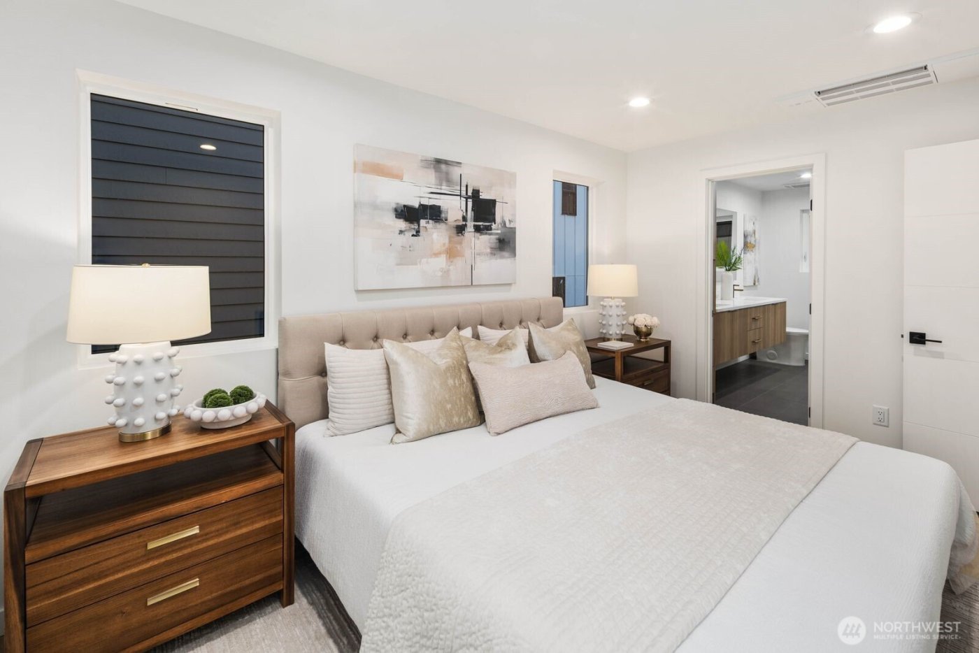 939 N 87th Street #A, Seattle, WA 98103