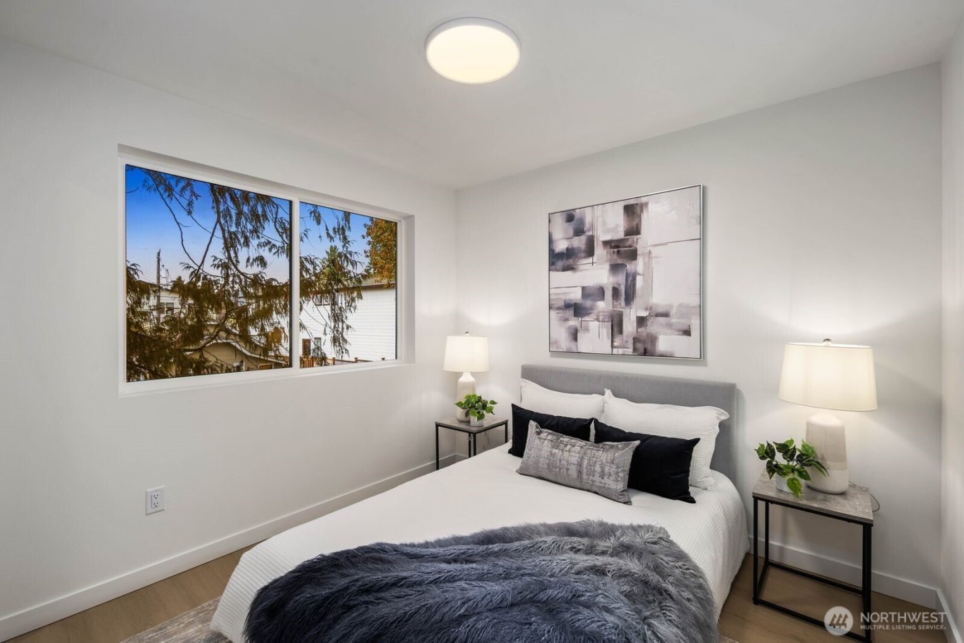 939 N 87th Street #A, Seattle, WA 98103