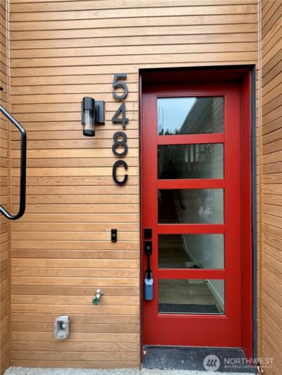 548 S Cloverdale Street #C, Seattle, WA 98108 - Photo 6