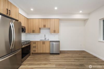 548 S Cloverdale Street #D, Seattle, WA 98108 - Photo 12