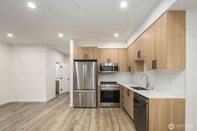 548 S Cloverdale Street #D, Seattle, WA 98108 - Photo 13