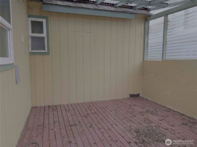 425 Sunnyhill Road W, Bremerton, WA 98312 - Photo 8