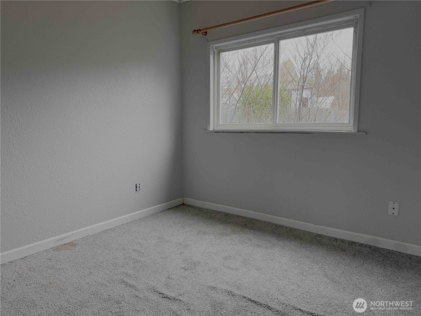 425 Sunnyhill Road W, Bremerton, WA 98312