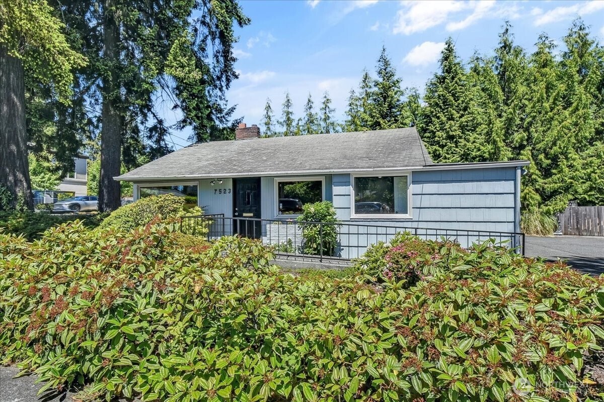 7523 220th Street SW, Edmonds, WA 98026