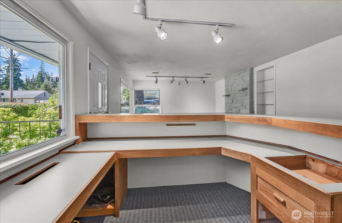 7523 220th Street SW, Edmonds, WA 98026