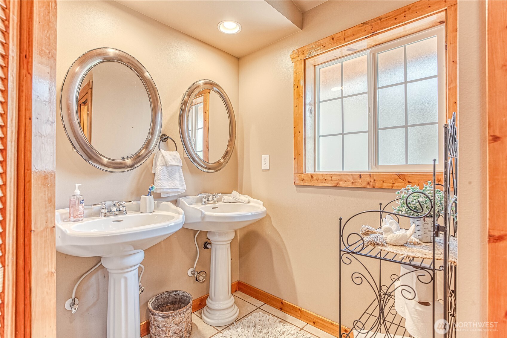 170 E Entiat Drive , Orondo, WA 98843