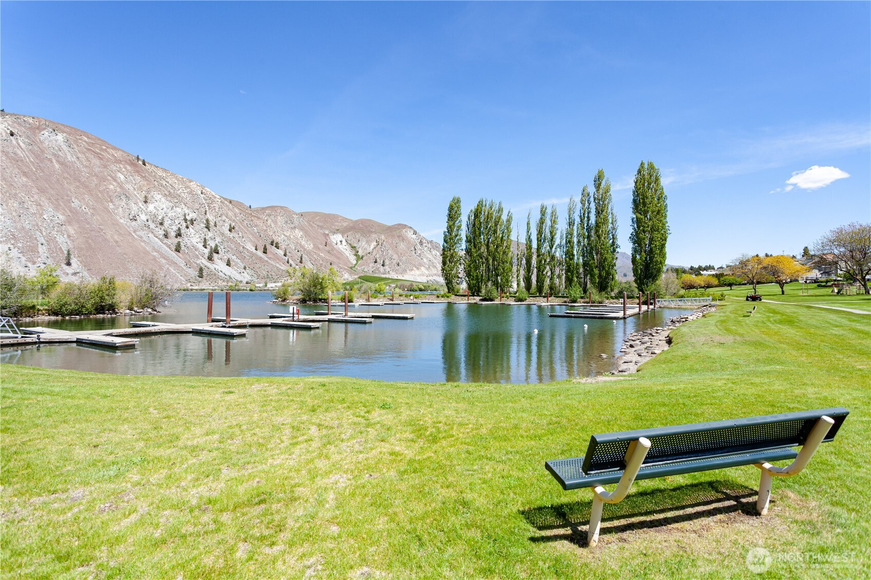 170 E Entiat Drive , Orondo, WA 98843