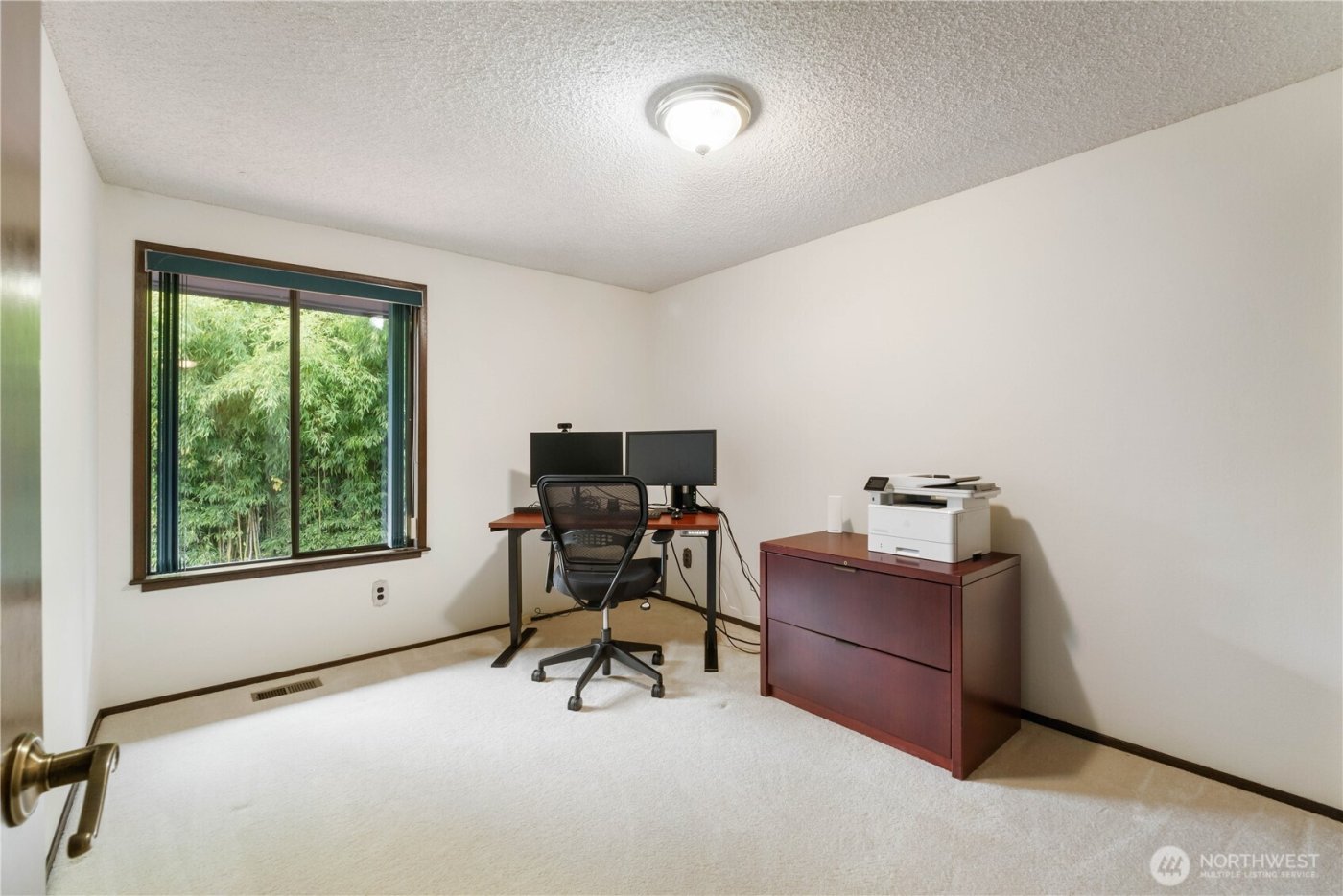 36607 9th Avenue SW, Federal Way, WA 98023