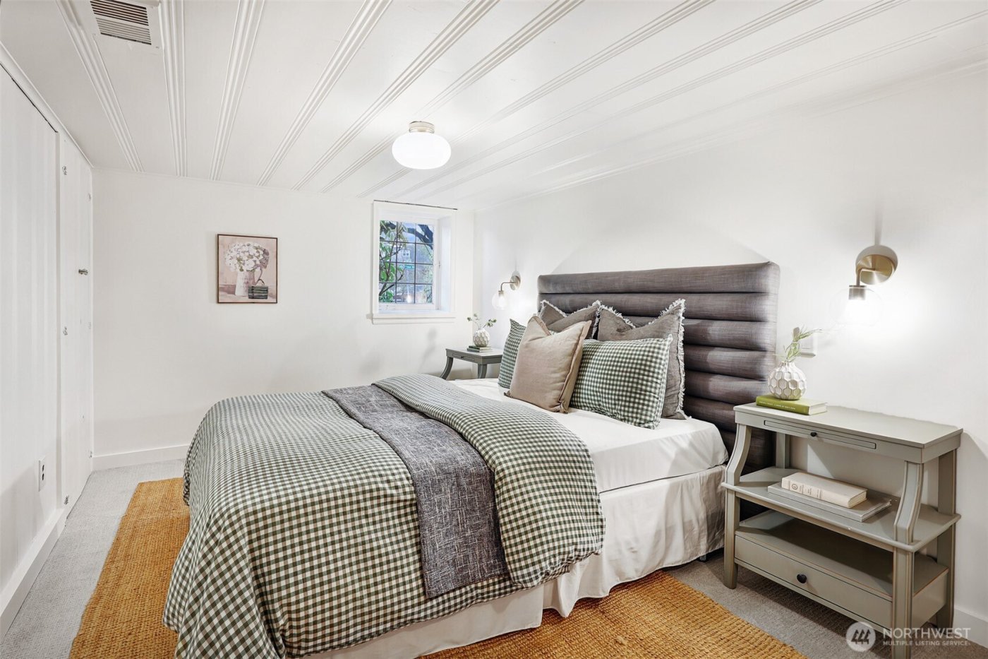 4001 NE 57th Street , Seattle, WA 98105