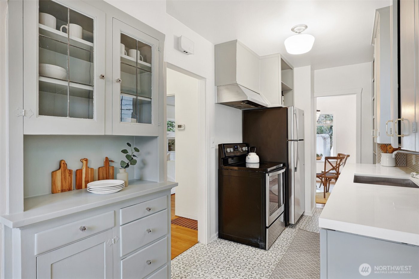 4001 NE 57th Street , Seattle, WA 98105