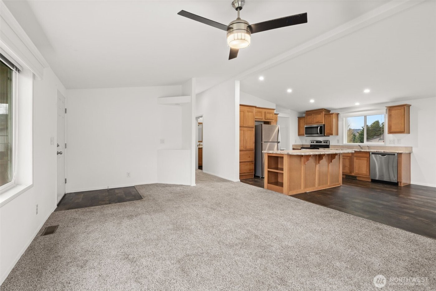 208 Mossyrock Rd West , Mossyrock, WA 98564