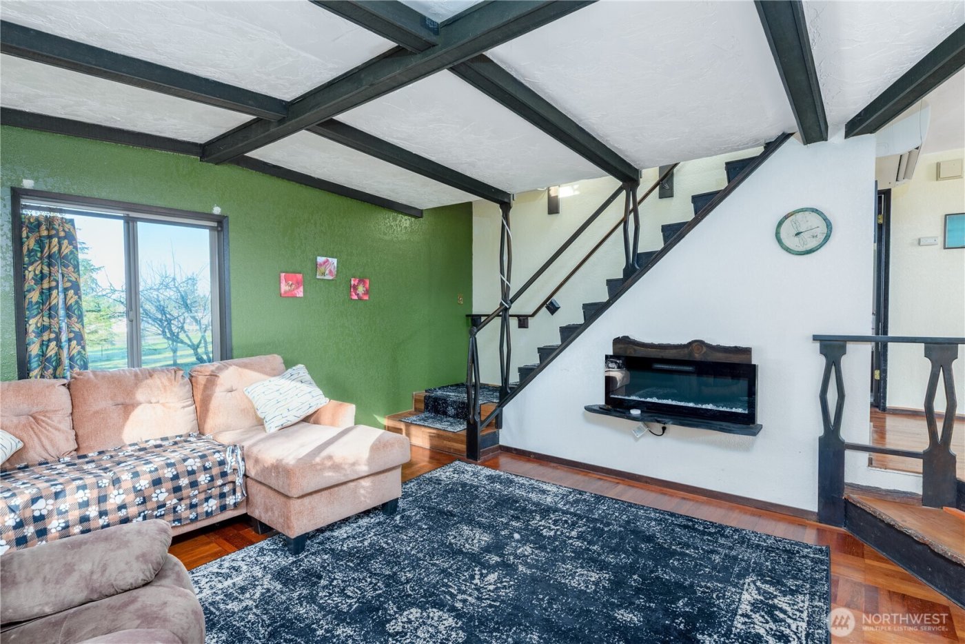 323 Hulse Road , Port Angeles, WA 98362