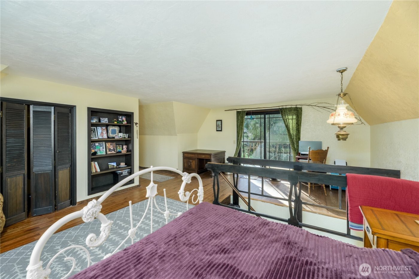 323 Hulse Road , Port Angeles, WA 98362