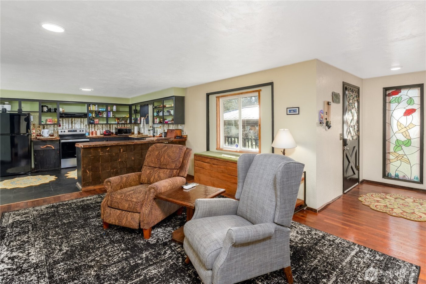 323 Hulse Road , Port Angeles, WA 98362