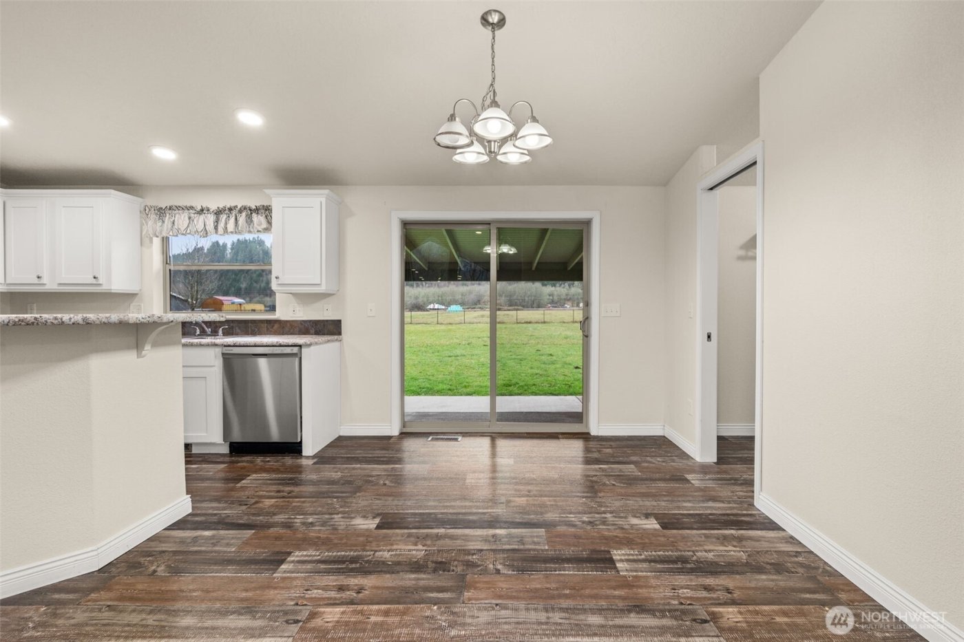 216 Mossyrock Rd West , Mossyrock, WA 98564