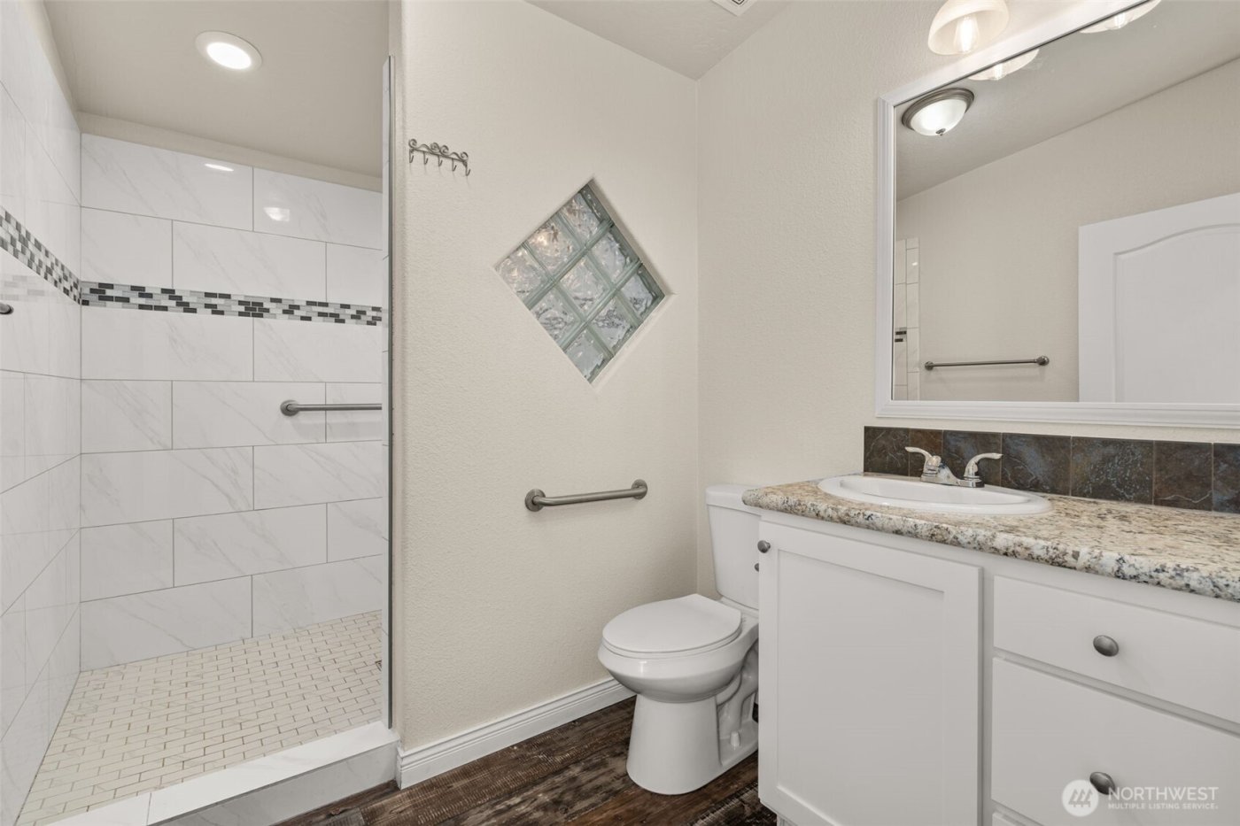 216 Mossyrock Rd West , Mossyrock, WA 98564