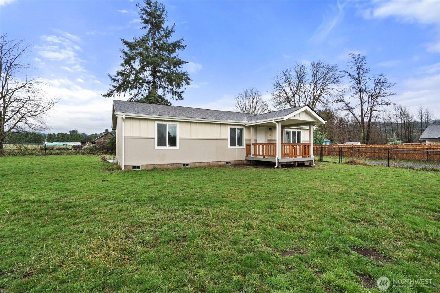 204 Mossyrock Rd West , Mossyrock, WA 98564