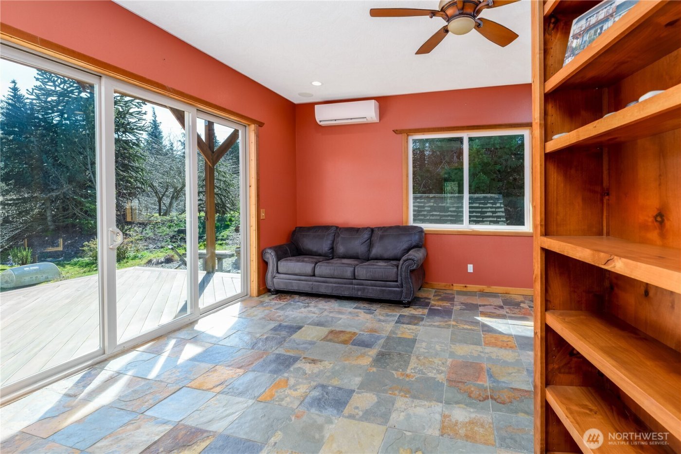 51 Gunn Road , Port Angeles, WA 98362