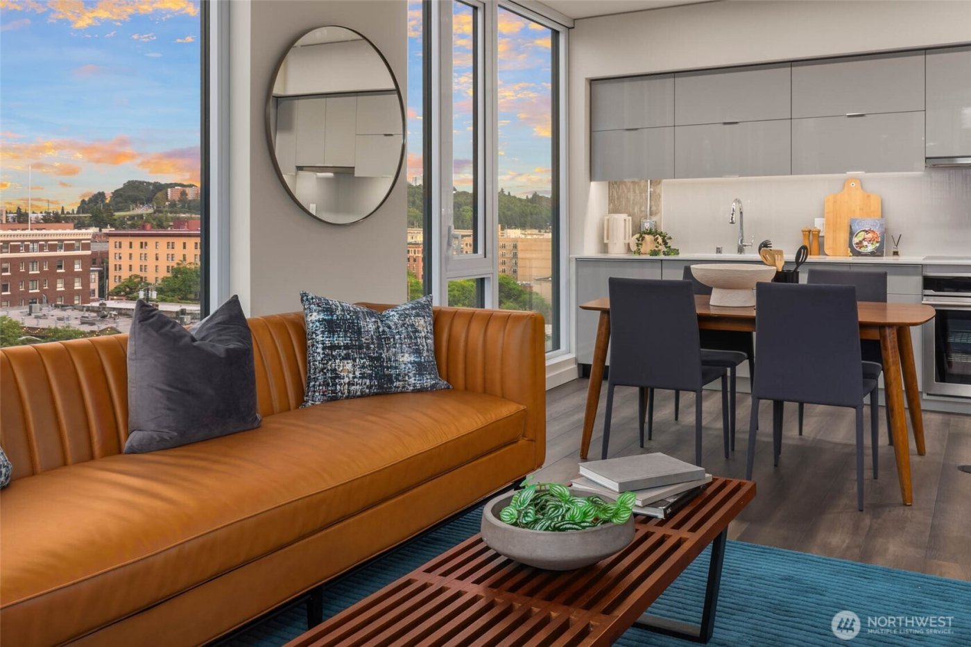 450 S Main St #901, Seattle, WA 98104