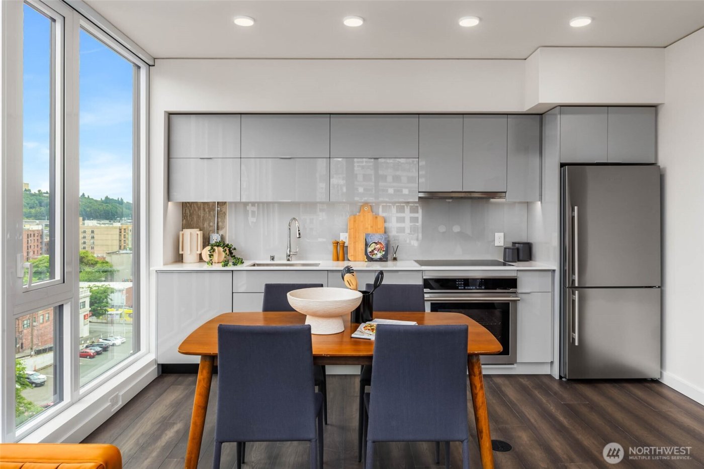 450 S Main St #901, Seattle, WA 98104