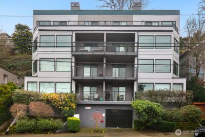 1028 Lakeview Boulevard E #4, Seattle, WA 98102 - Photo 1