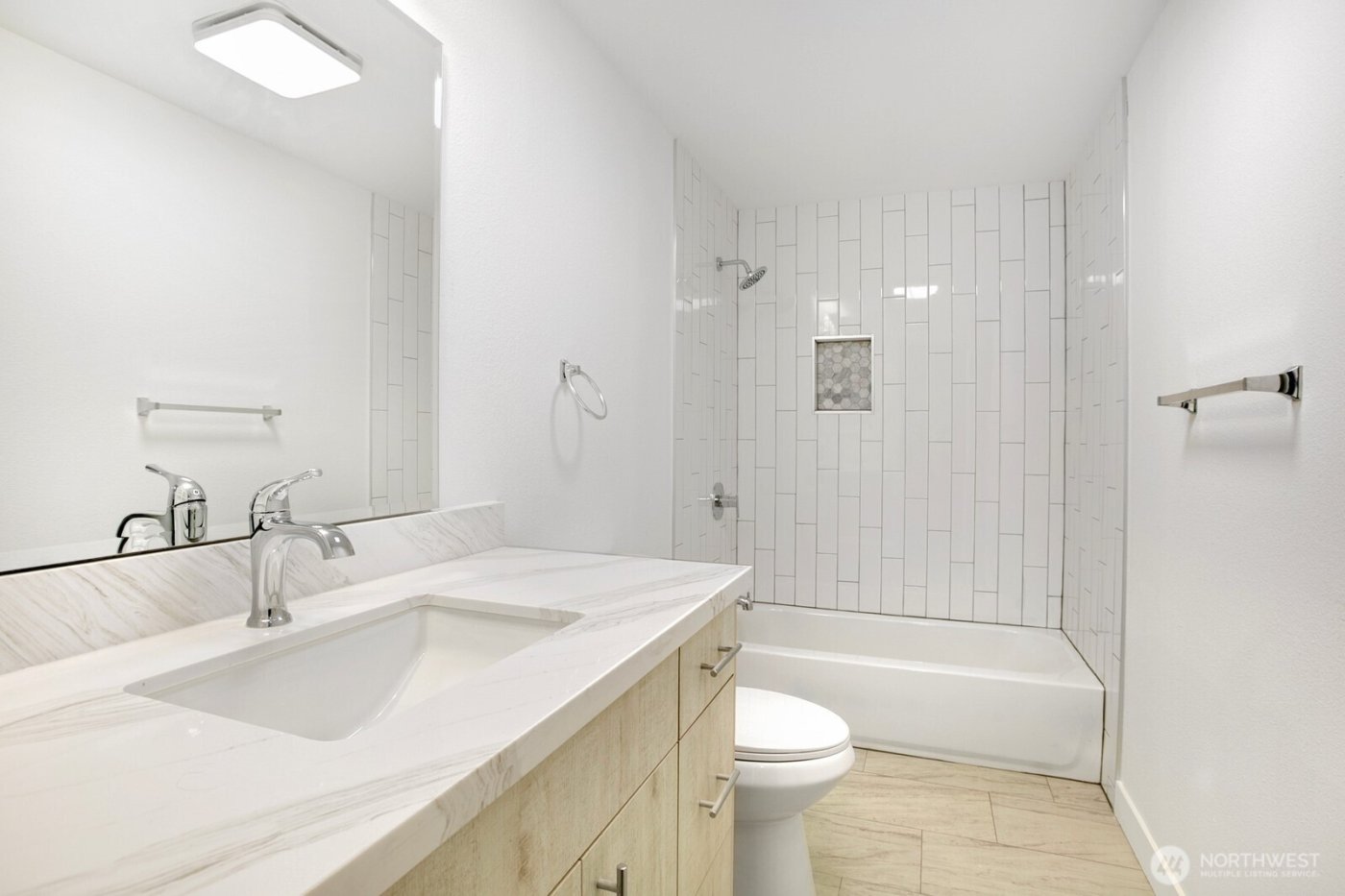 1028 Lakeview Boulevard E #4, Seattle, WA 98102