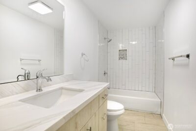 1028 Lakeview Boulevard E #4, Seattle, WA 98102 - Photo 17