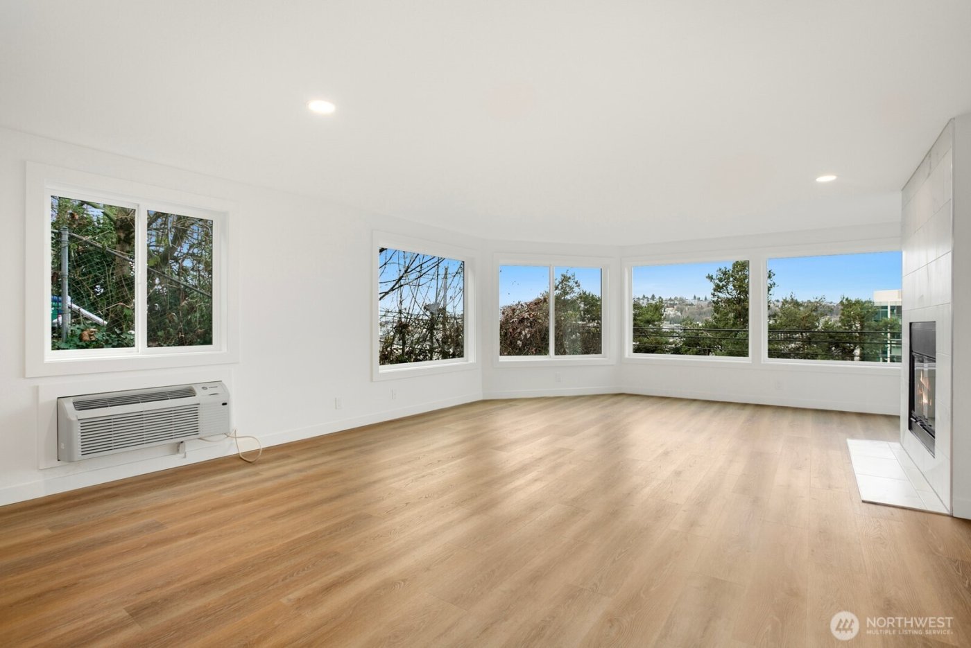 1028 Lakeview Boulevard E #4, Seattle, WA 98102