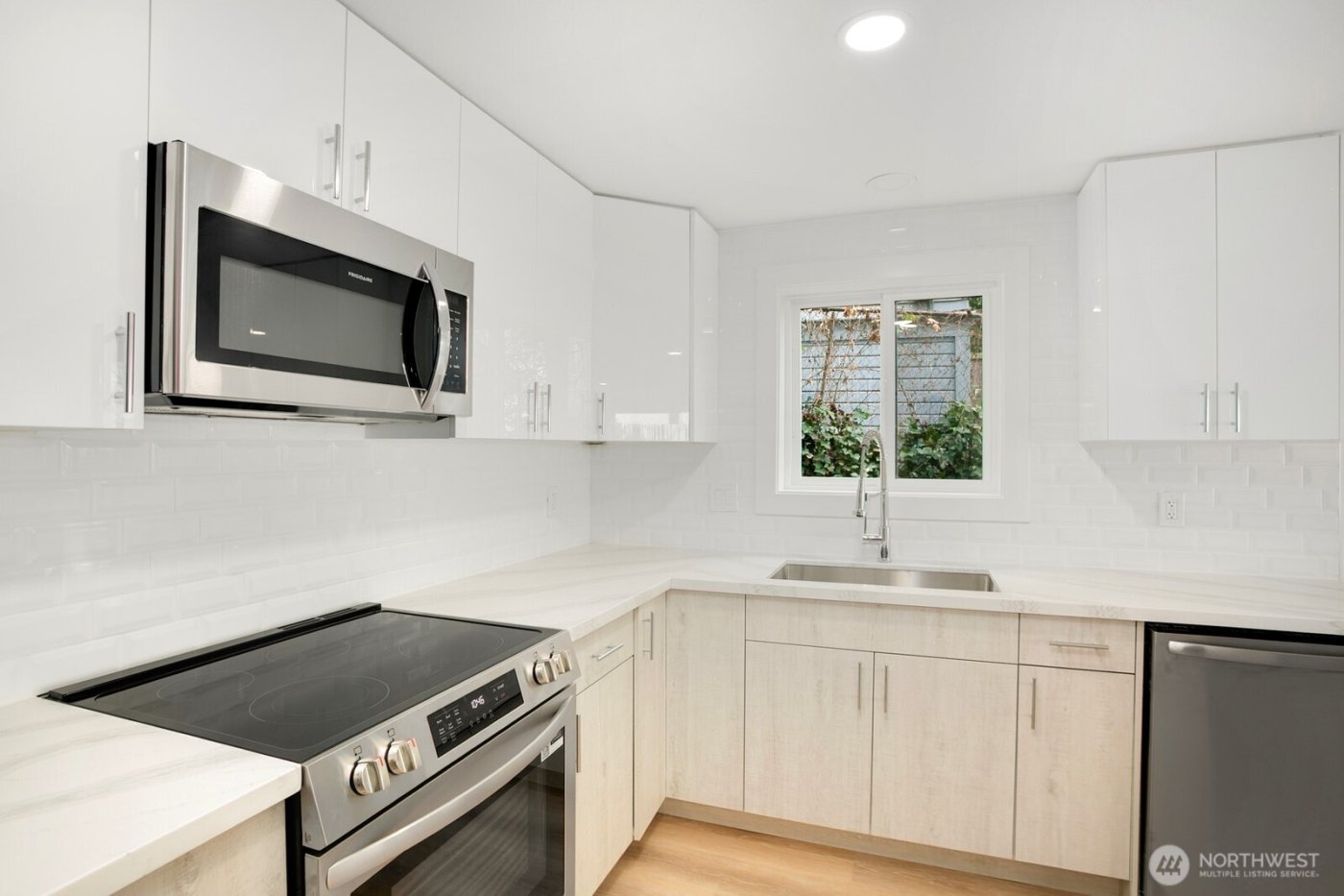 1028 Lakeview Boulevard E #4, Seattle, WA 98102