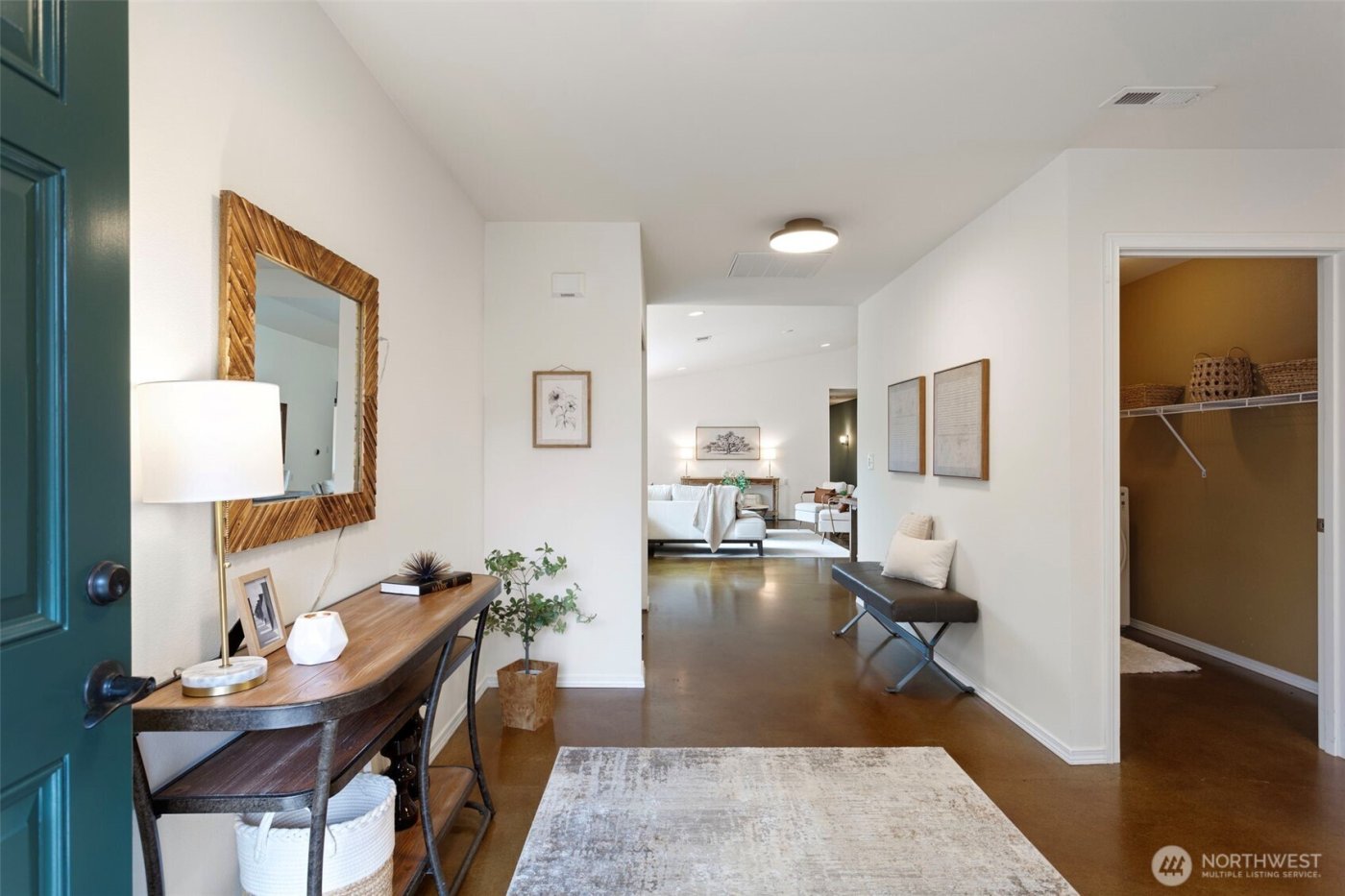 8415 44th Avenue S, Seattle, WA 98118