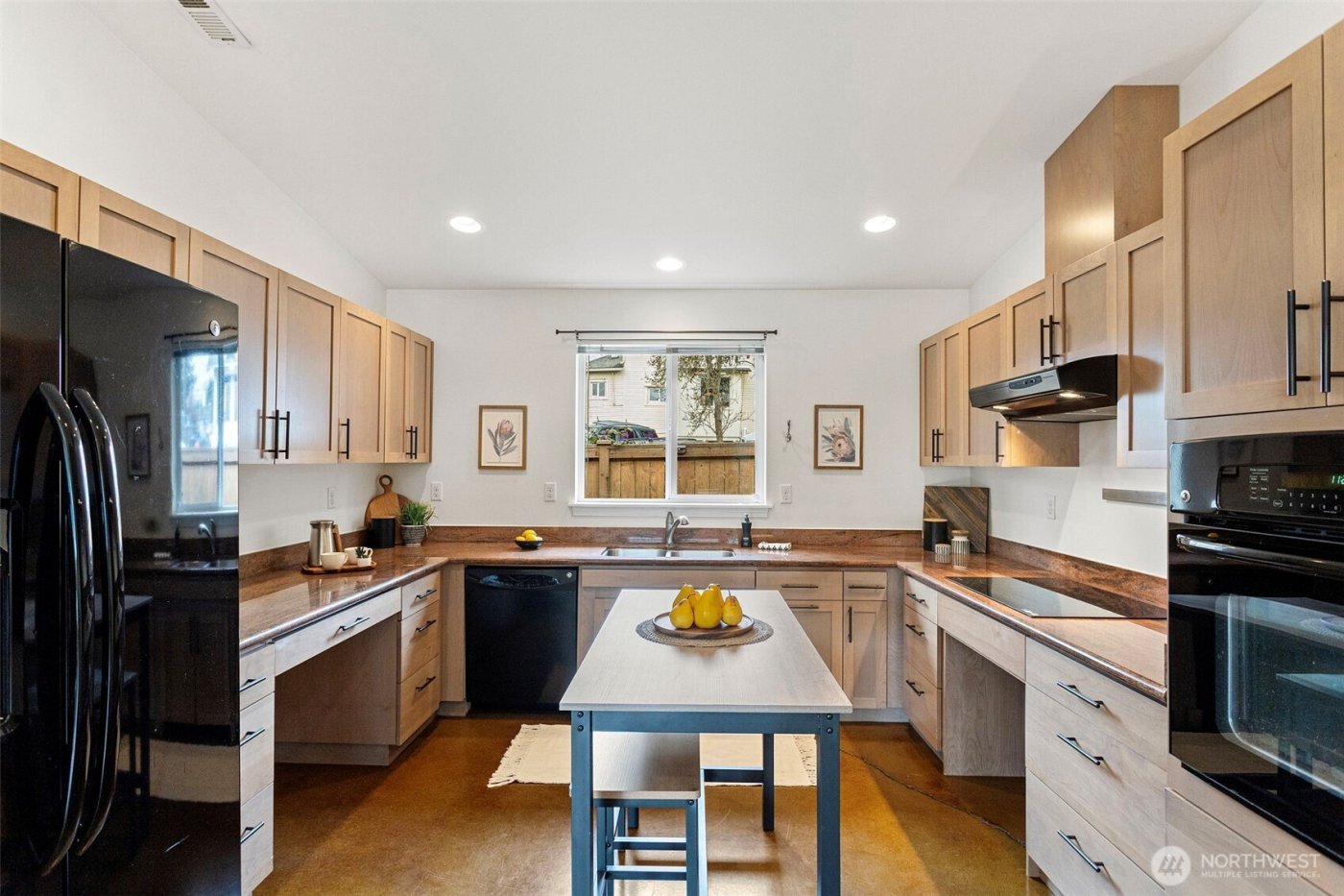 8415 44th Avenue S, Seattle, WA 98118