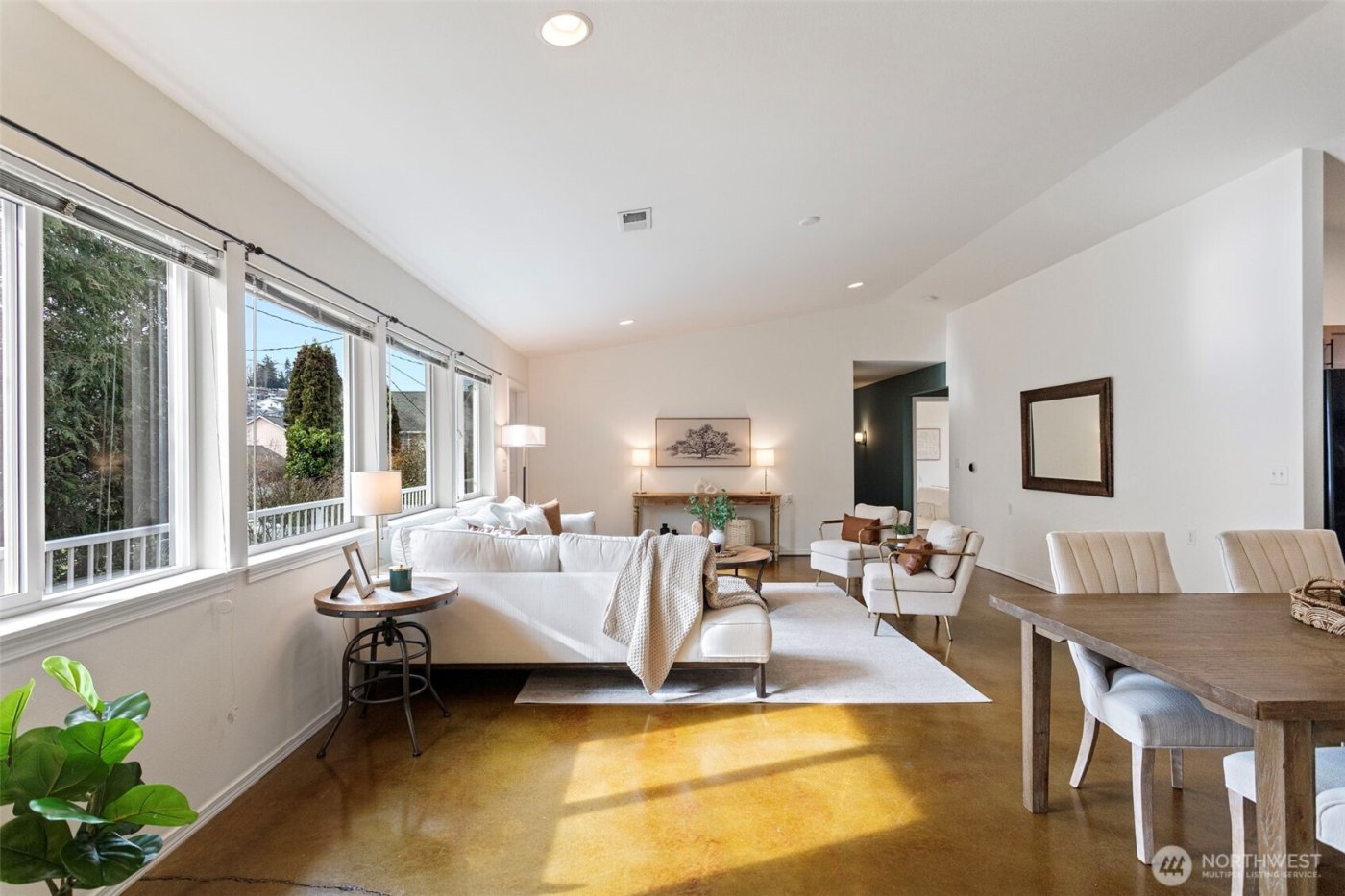 8415 44th Avenue S, Seattle, WA 98118