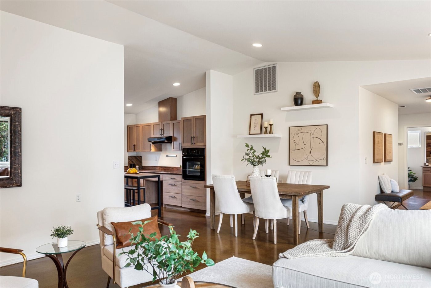 8415 44th Avenue S, Seattle, WA 98118