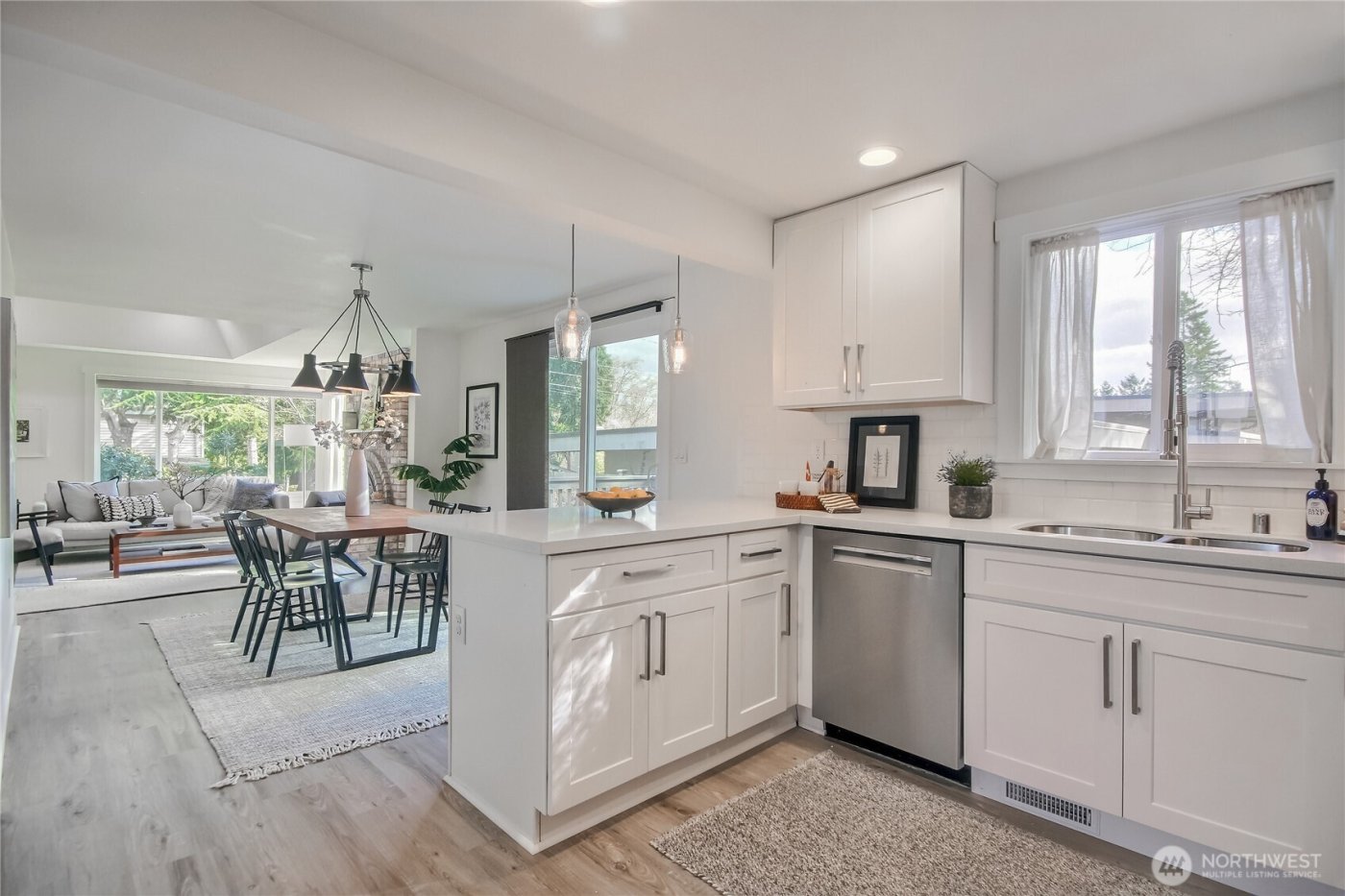 11271 35th Avenue SW, Seattle, WA 98146