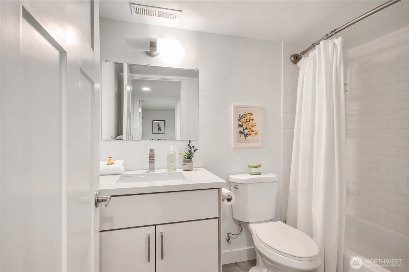 11271 35th Avenue SW, Seattle, WA 98146