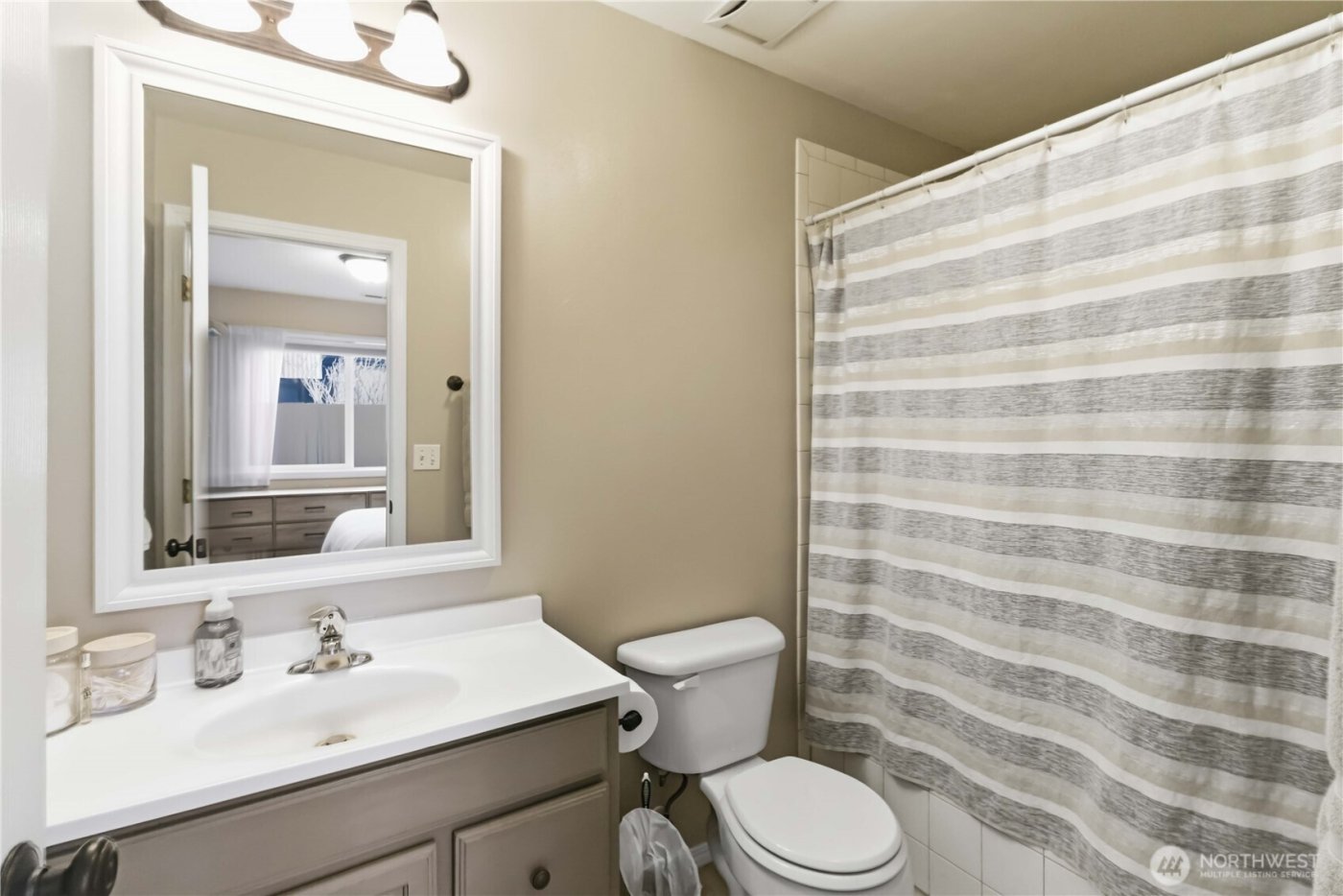 2406 34th Avenue , Longview, WA 98632