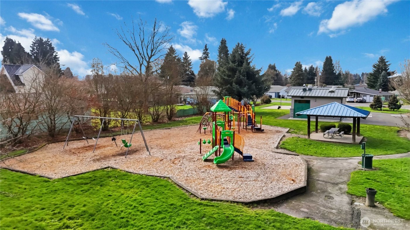 2406 34th Avenue , Longview, WA 98632