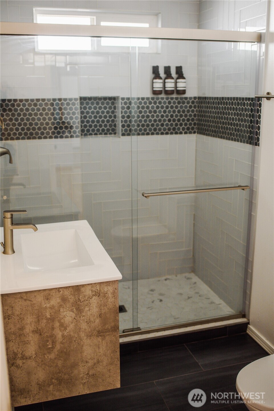 1218 N Ashland , East Wenatchee, WA 98802