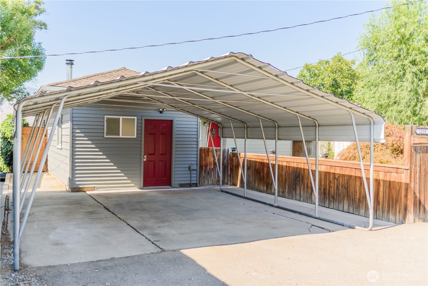 1218 N Ashland , East Wenatchee, WA 98802