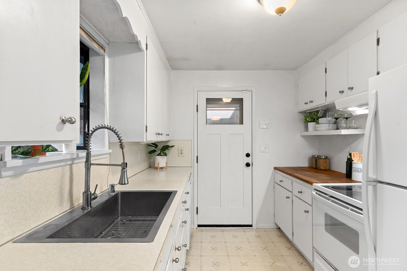 9412 4th Avenue SW, Seattle, WA 98106