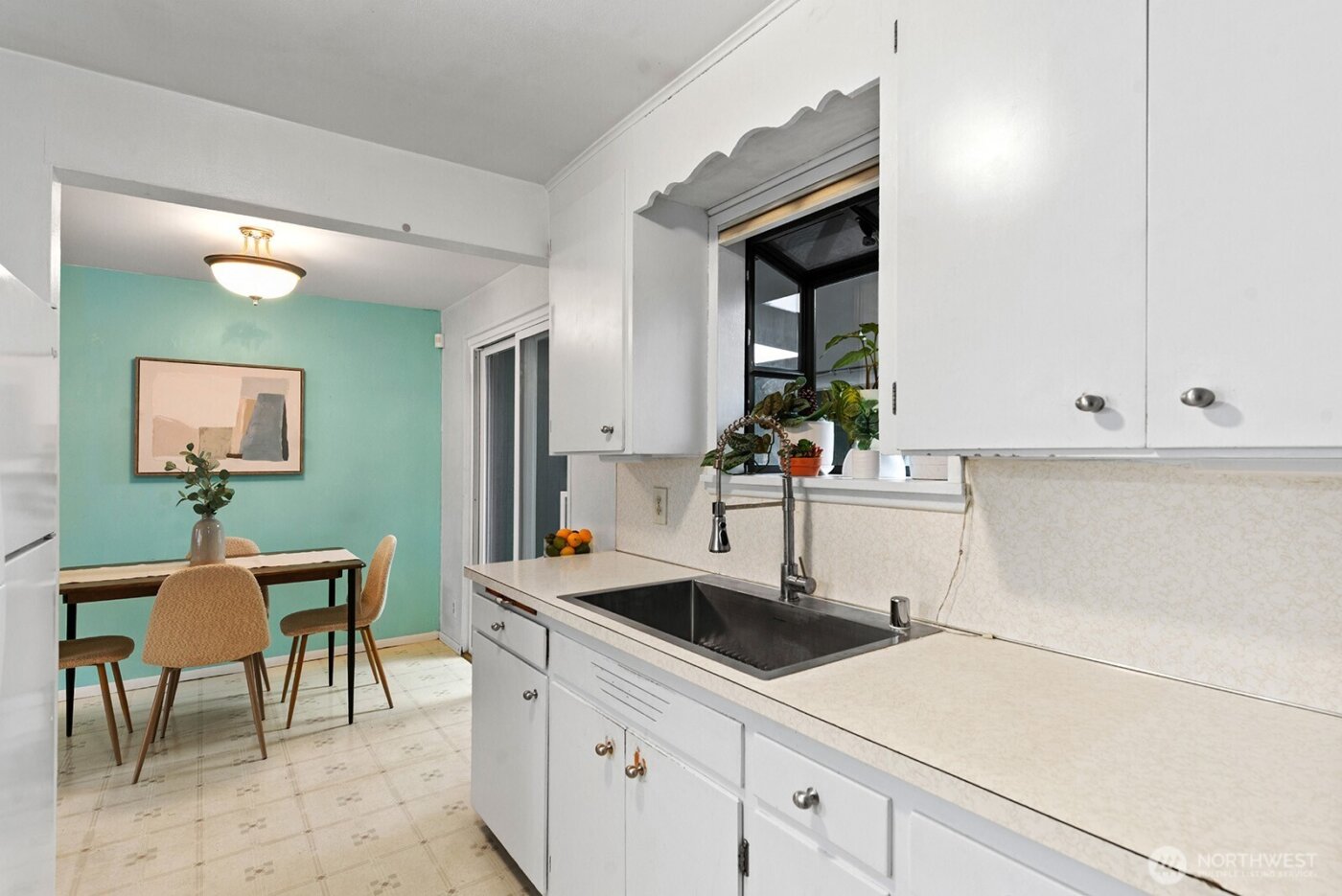 9412 4th Avenue SW, Seattle, WA 98106