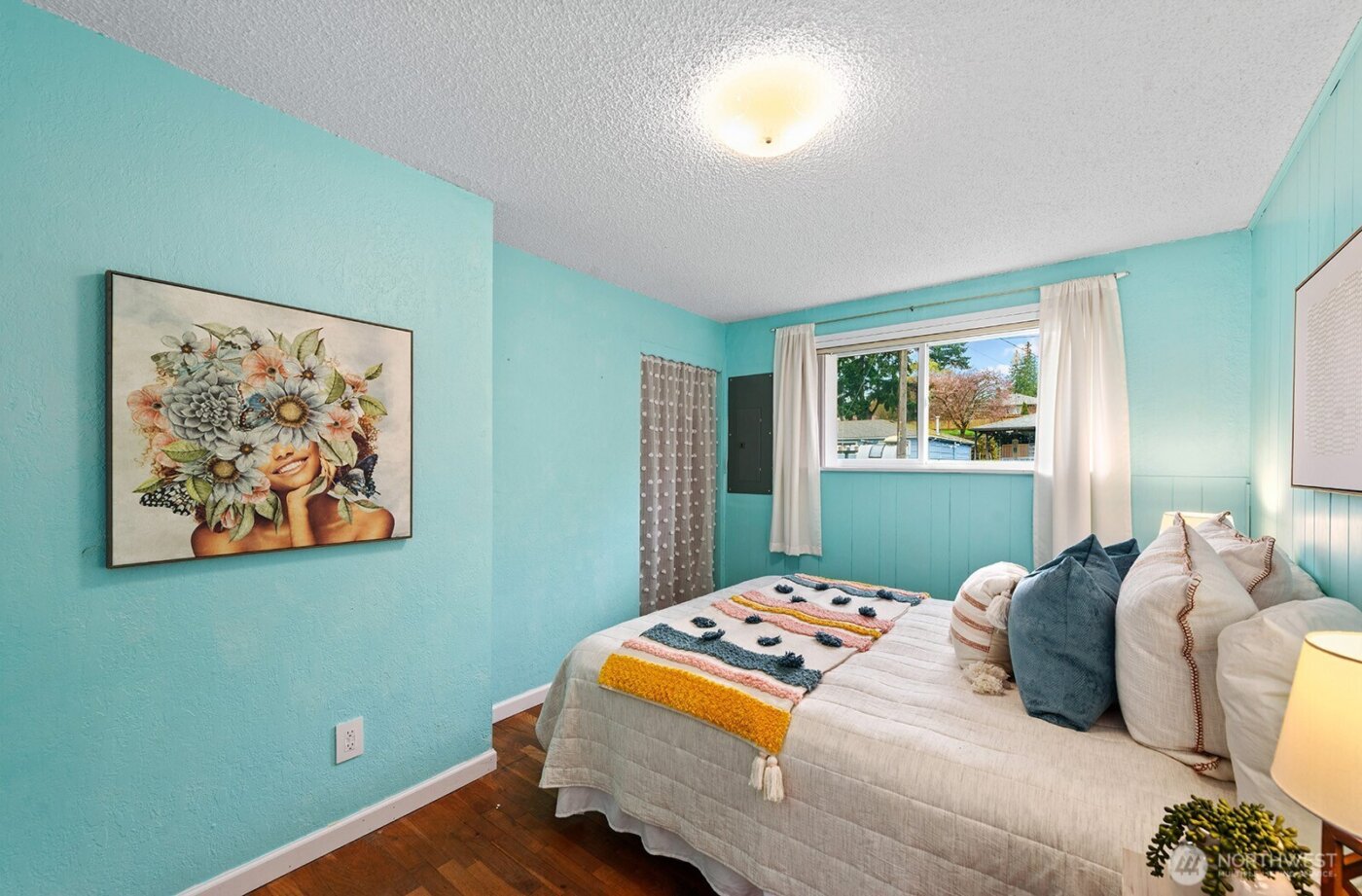 9412 4th Avenue SW, Seattle, WA 98106