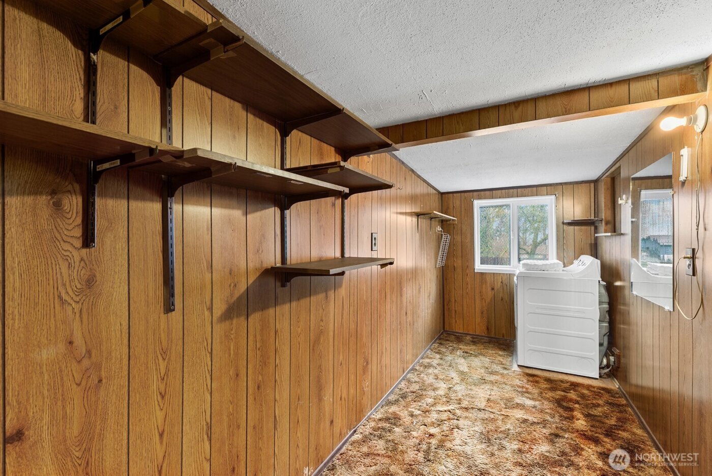 9412 4th Avenue SW, Seattle, WA 98106