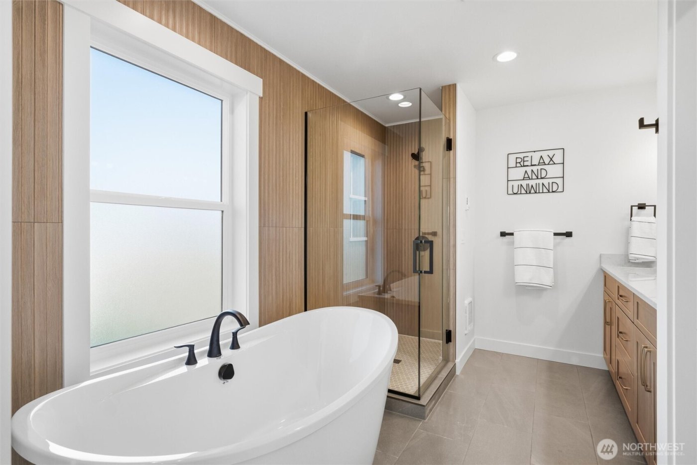 1114 Leighton Street , Blaine, WA 98230