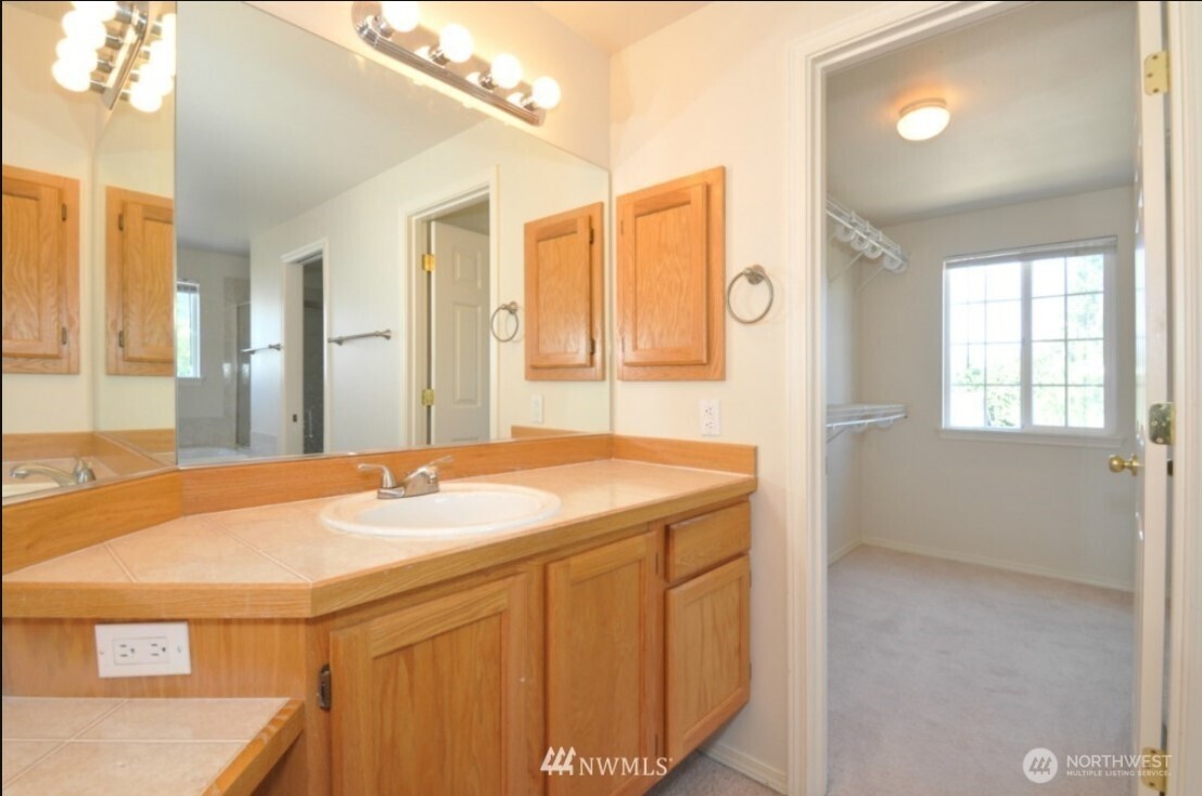 12717 SE 301st Street , Auburn, WA 98092