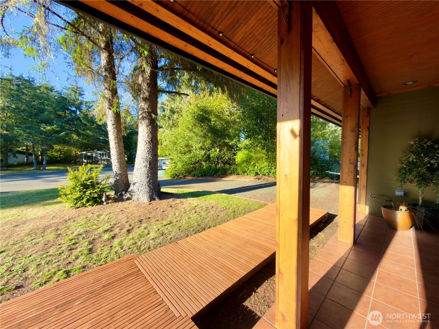 471 Kloshe Court SE, Ocean Shores, WA 98569