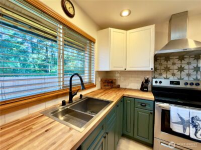 471 Kloshe Court SE, Ocean Shores, WA 98569 - Photo 9