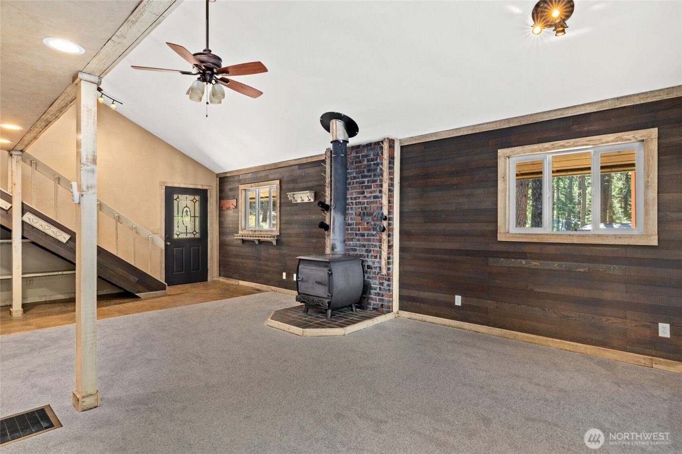 221 W Lakedale Drive , Ronald, WA 98940