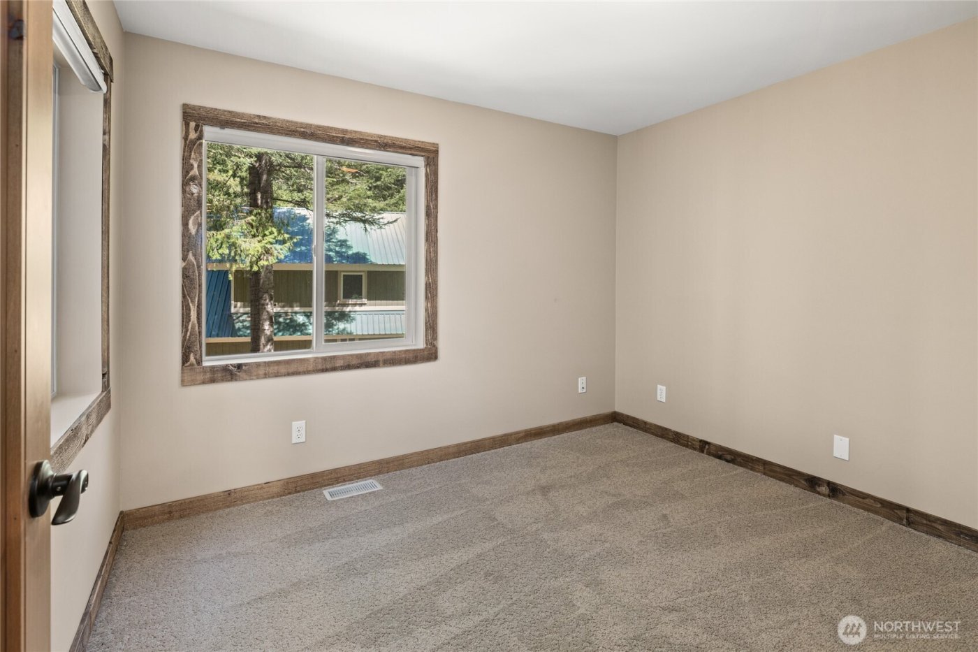221 W Lakedale Drive , Ronald, WA 98940