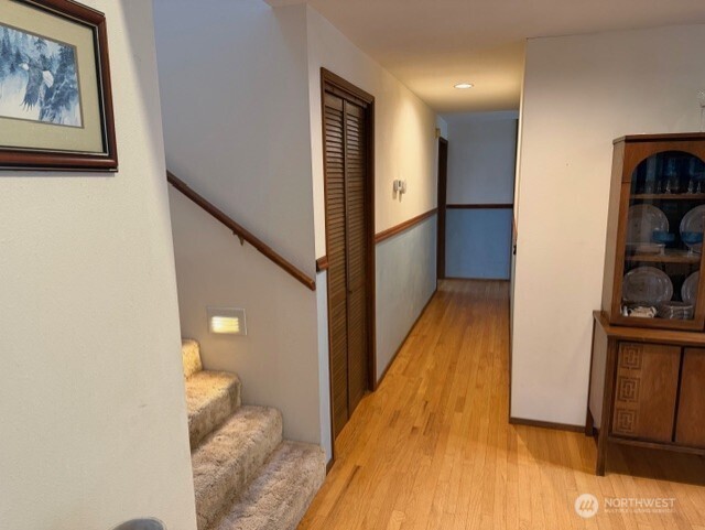 2560 NW Canal View Way , Poulsbo, WA 98370